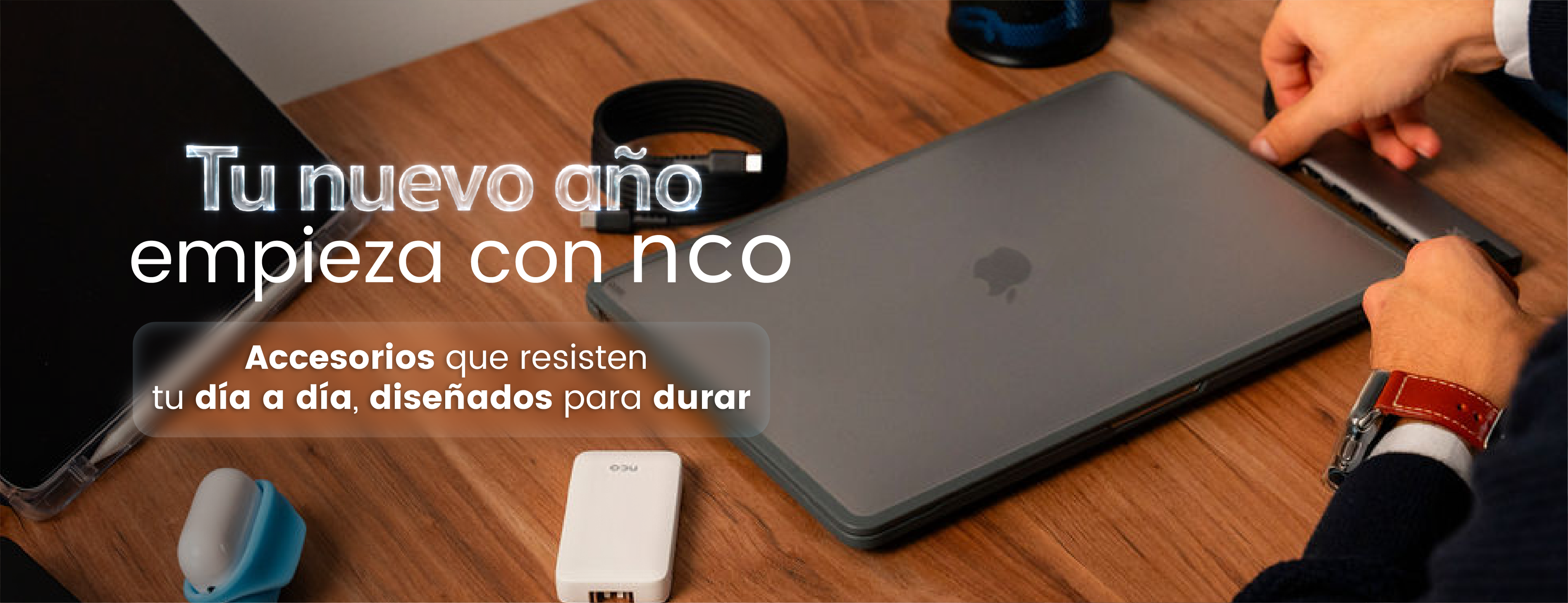 Banner promocional colección en oferta - Descuentos especiales en accesorios Apple - Compra ahora