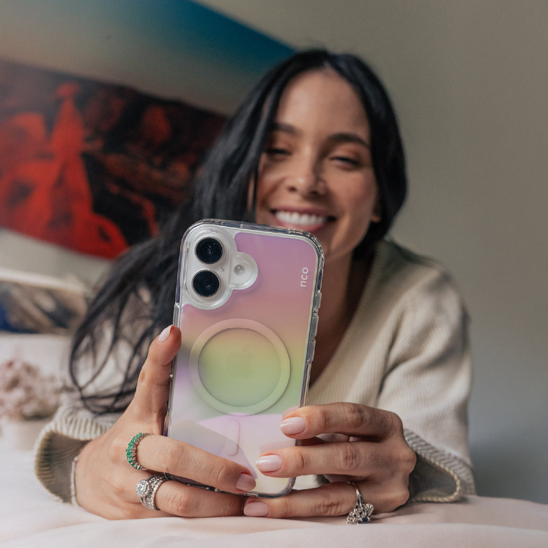 Funda SafeCase Clear Rainbow para iPhone 17 Series - Diseño transparente con reflejos arcoíris y compatibilidad MagSafe