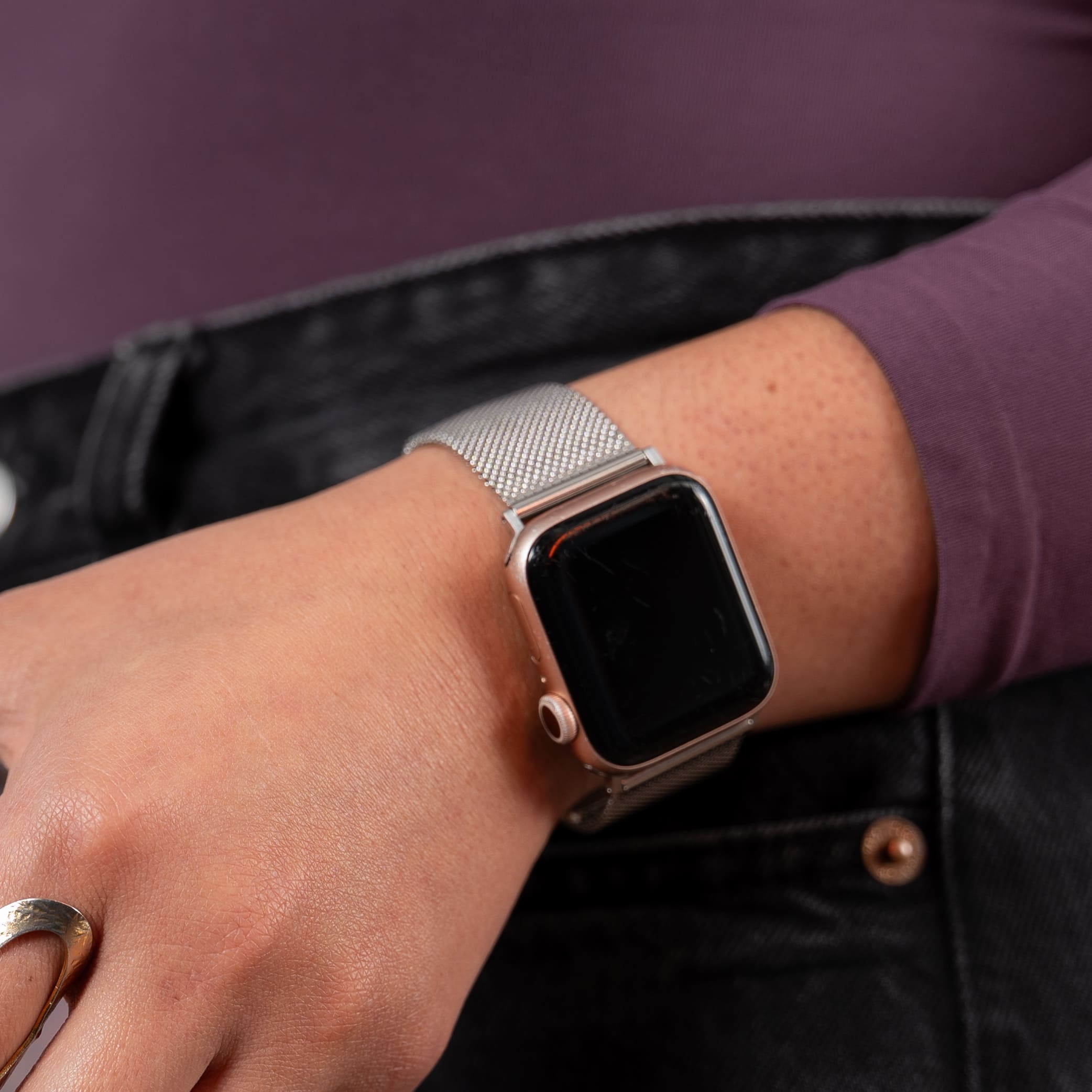 Correa de acero plateada MeshLoop para Apple Watch