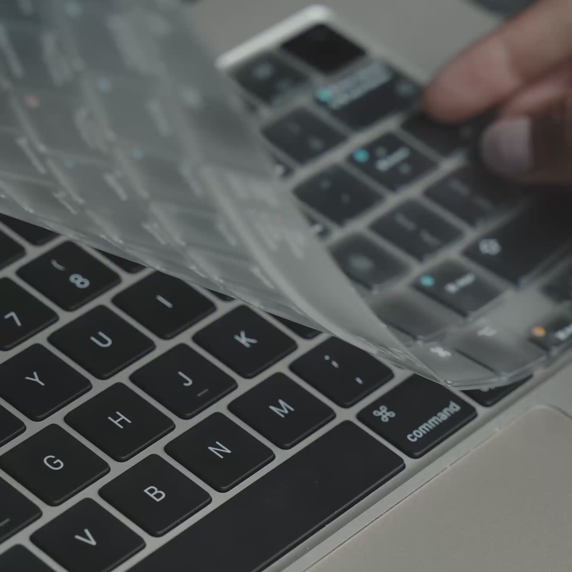 SmartType versión ShortCuts con comandos - Protector de teclado con atajos MacBook Español